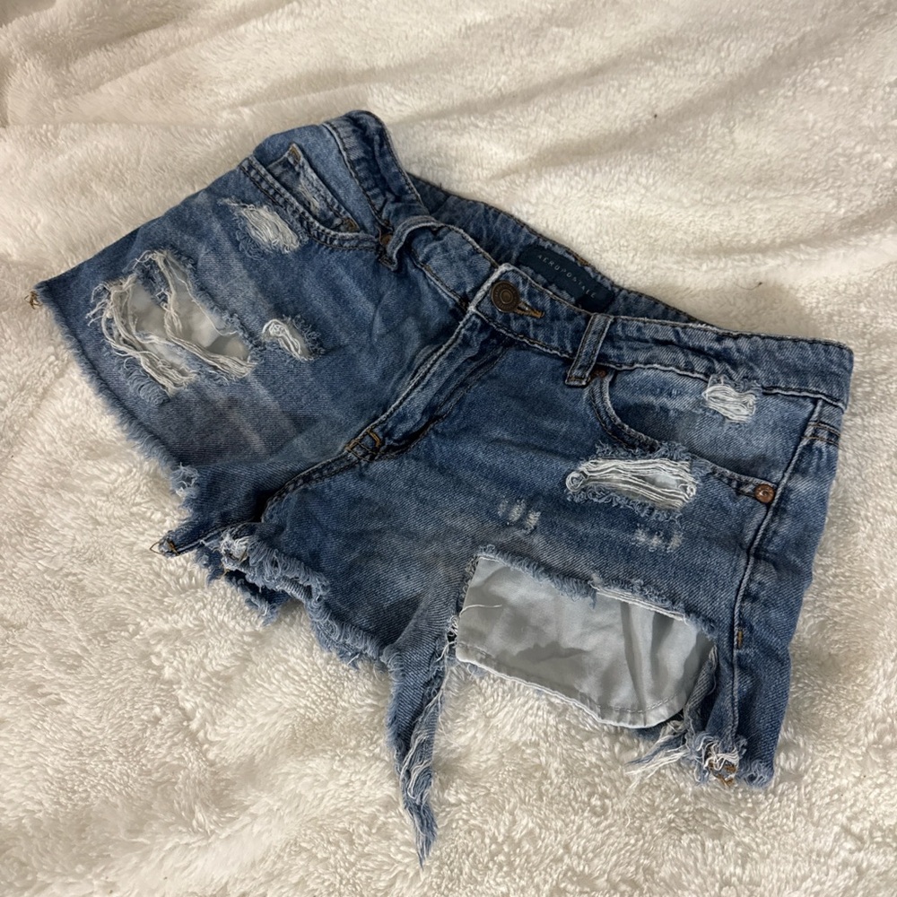 Aeropostale Ripped Blue Jean Shorts - Picture 2 of 6